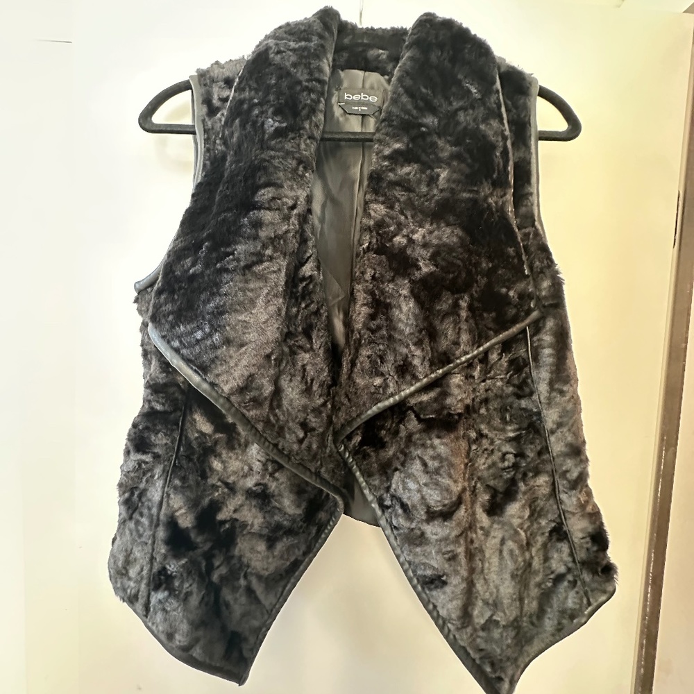BEBE BLACK FAUX FUR VEST